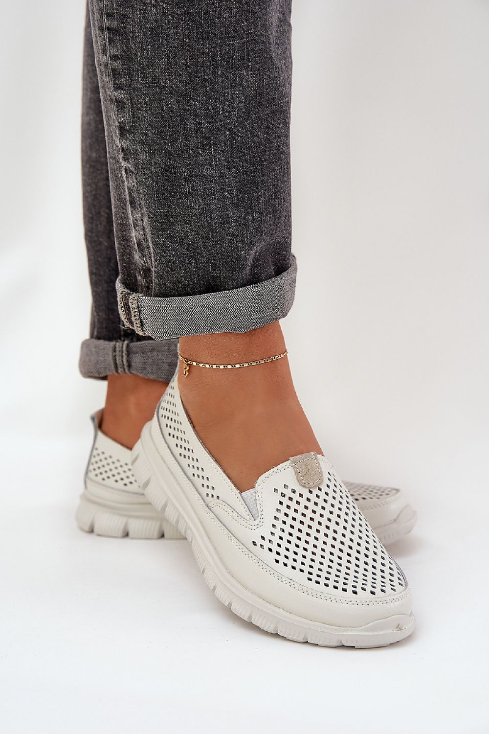 Moccassins model 208790 Step in style