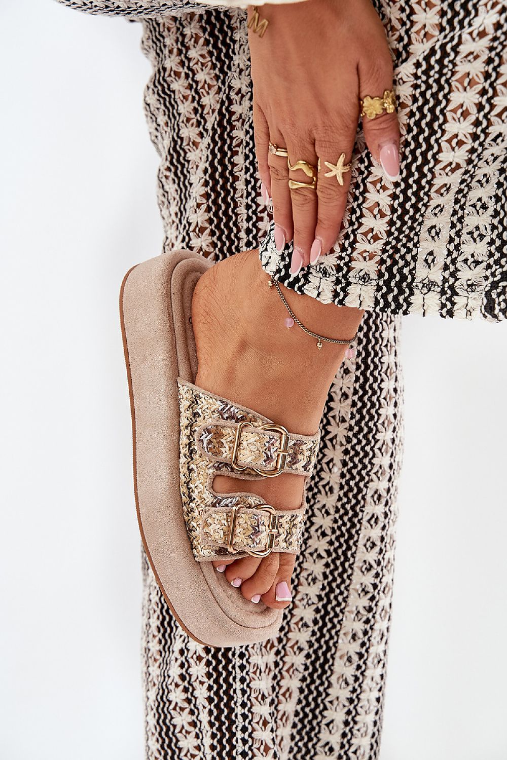 slippers model 209947 Step in style