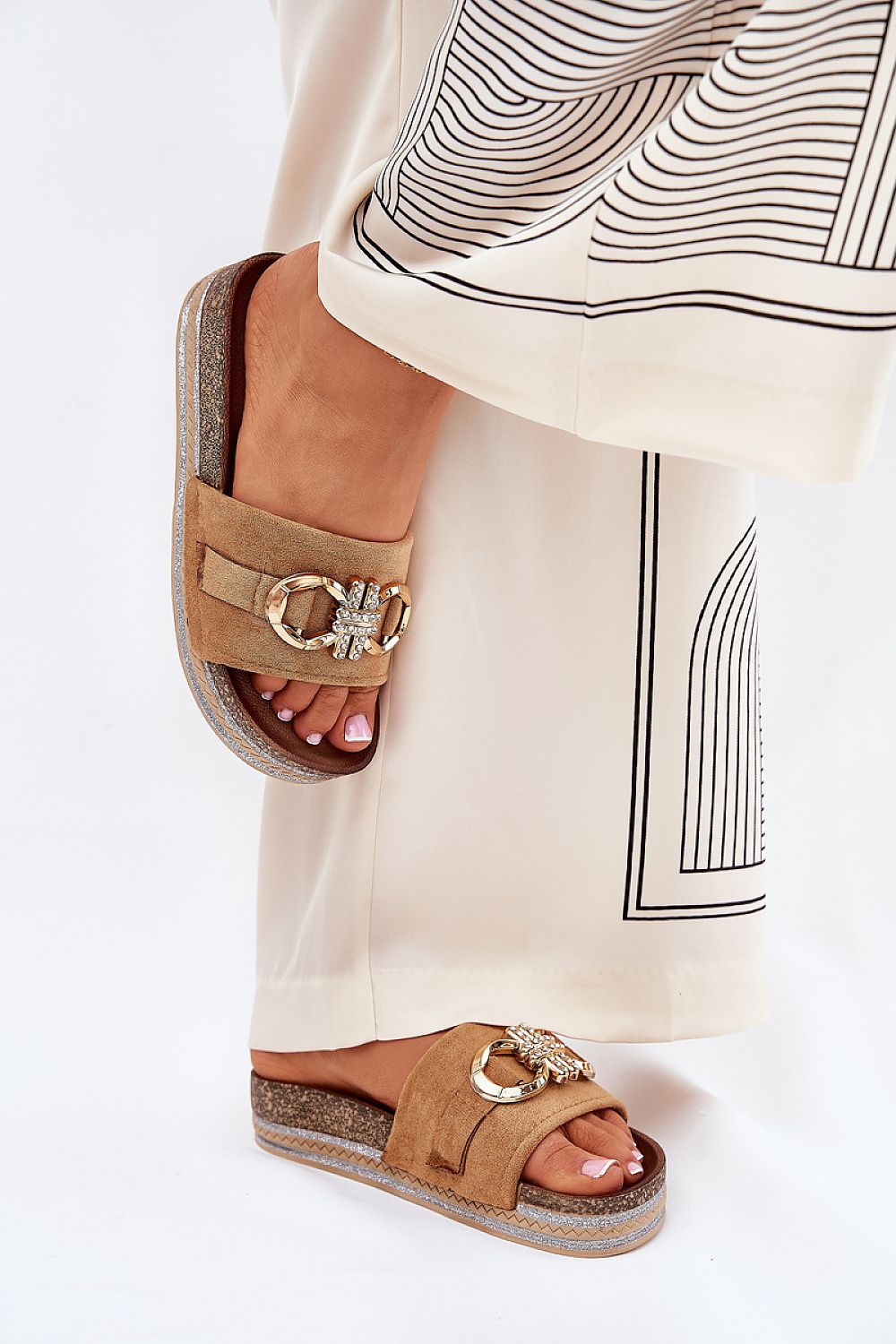 slippers model 210750 Step in style