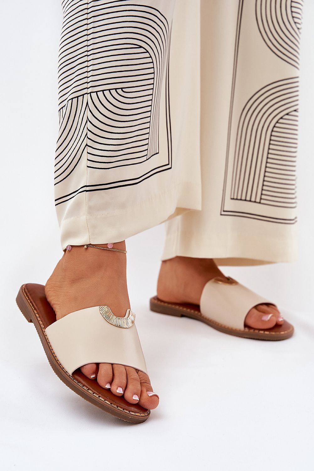 slippers model 211706 Step in style