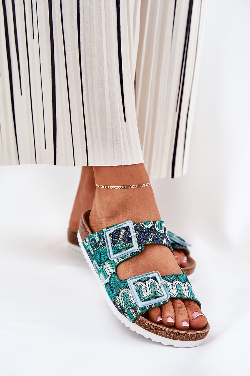 slippers model 211960 Step in style