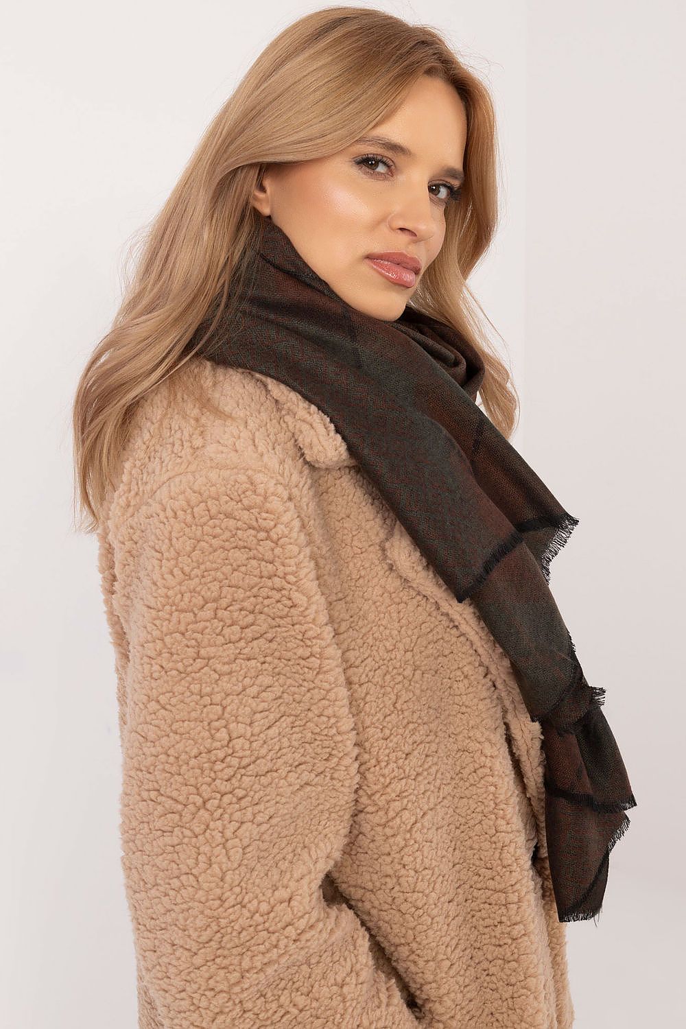  sjaal model 208404 AT 